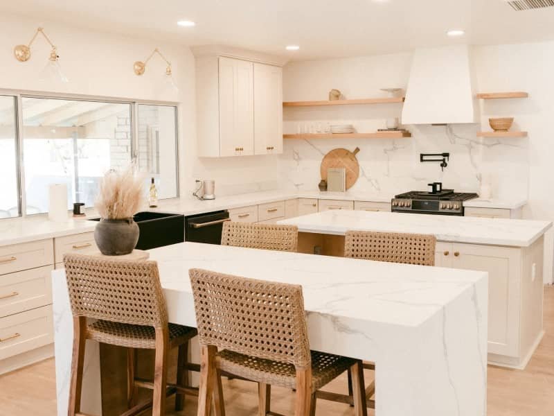 Flooring experts at Aus Floors & More, Inc